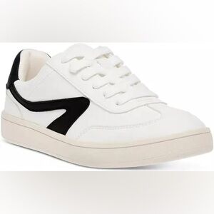 Dv by dolce vita ladies Vasser sneaker